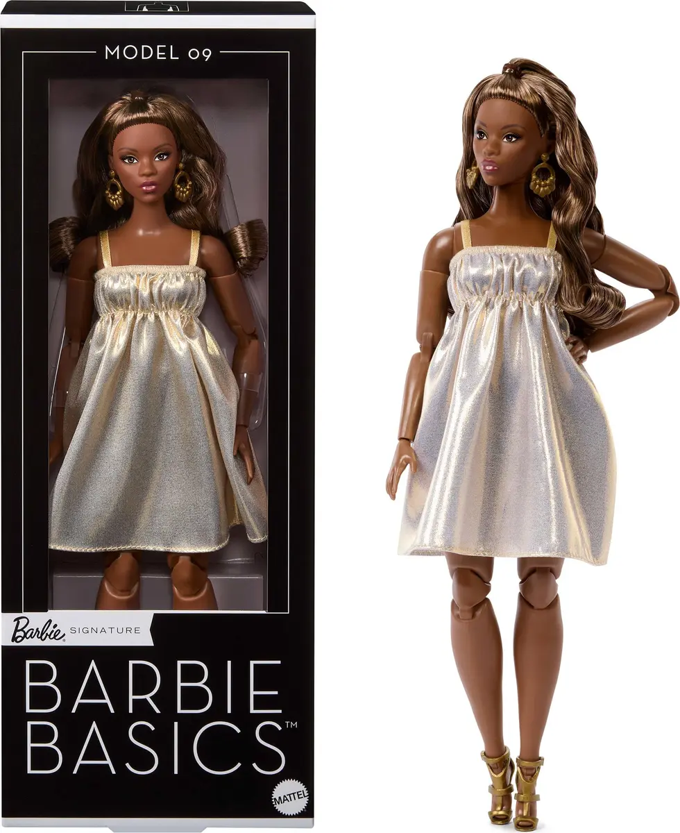 Barbie Basics Model Collector Doll 09 with Accessories, 33 cm (12.6 in) | Made to Move for Posing & Styling - main product image