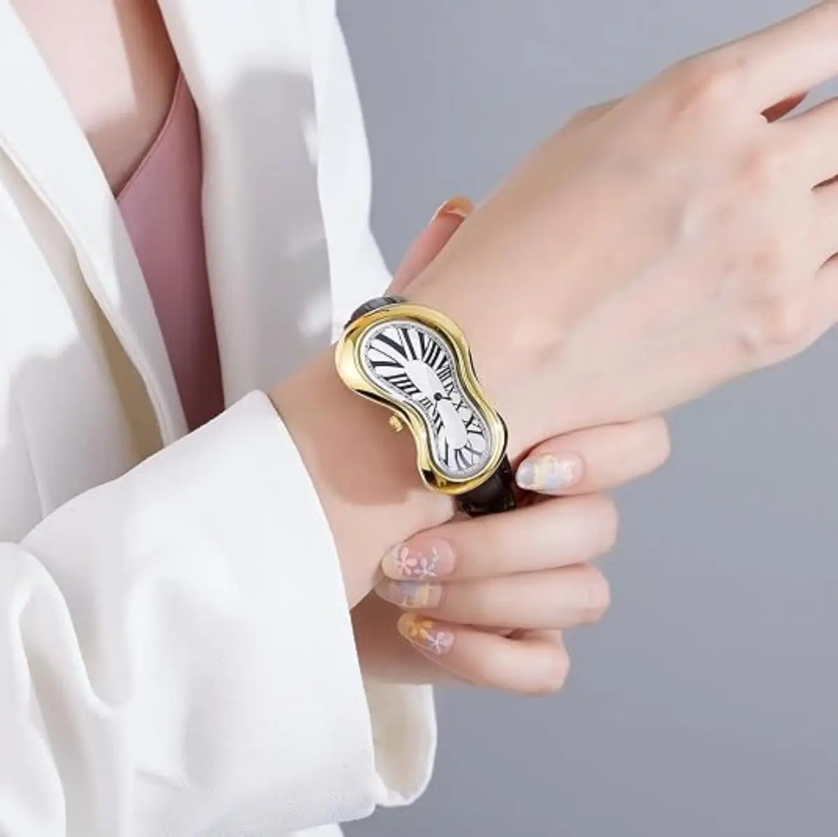 PINTIME Melting Art Stainless Steel Watch Gold | Distorted Dial Design - view 4