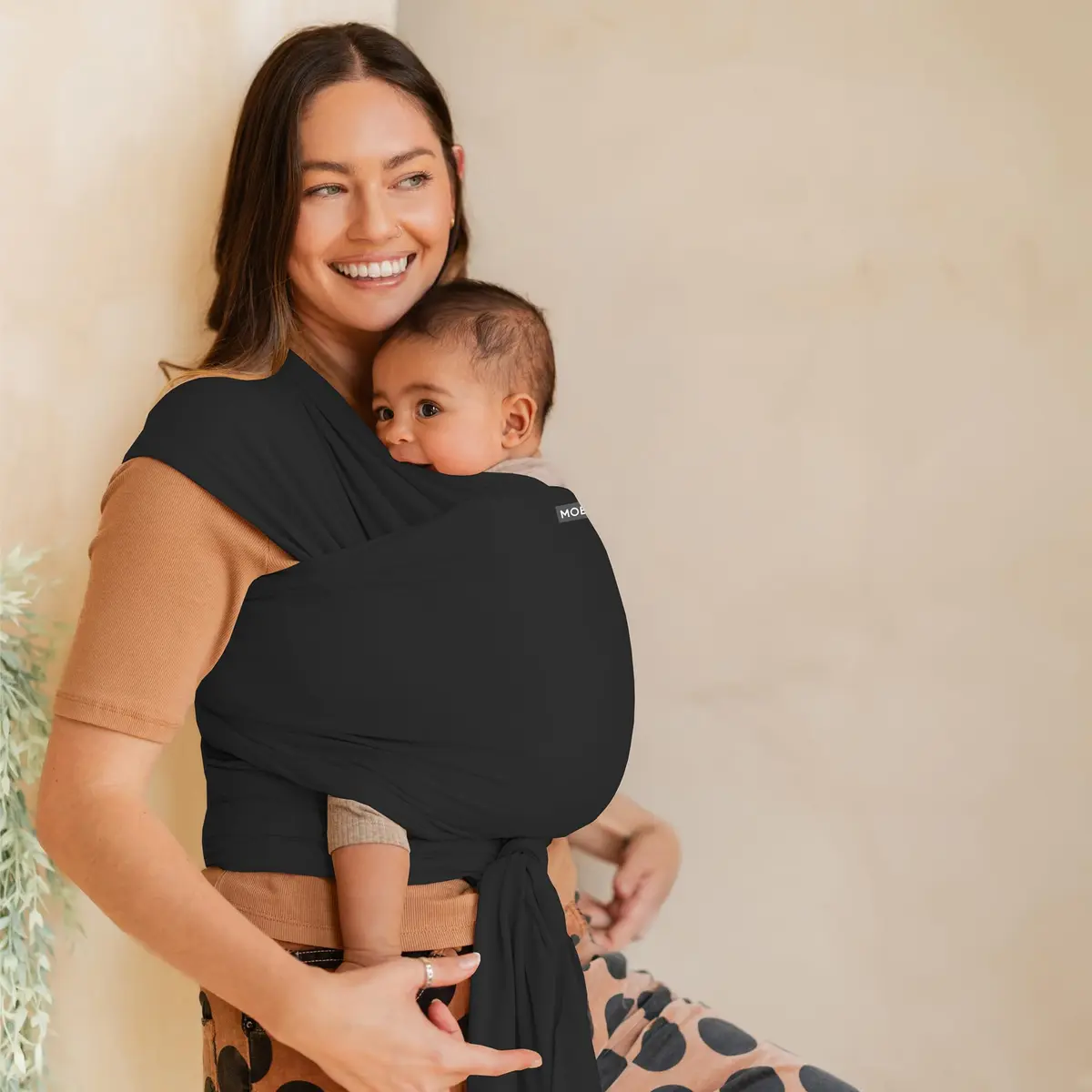 Moby Baby Wrap Carrier for Newborns & Toddlers 8-33lbs | Adjustable & Lightweight - view 3