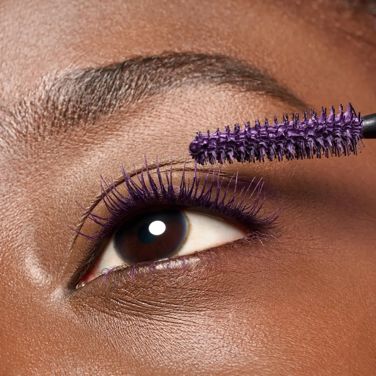 Essence Lash Princess False Lash Effect Mascara Purple | Volumizing & Lengthening Mascara with Conic Fiber Brush - view 5