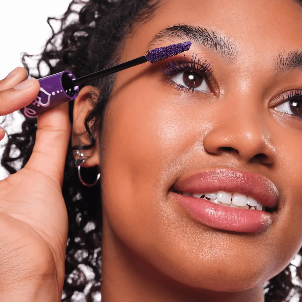 Essence Lash Princess False Lash Effect Mascara Purple | Volumizing & Lengthening Mascara with Conic Fiber Brush - view 7
