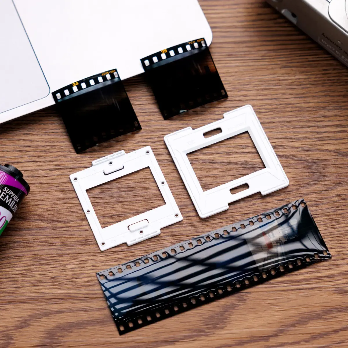 JJC 35mm Slide Film Mounts 50 Pairs (100 pcs) | Premium Scanning Accessories for Projectors & Scanners - view 8