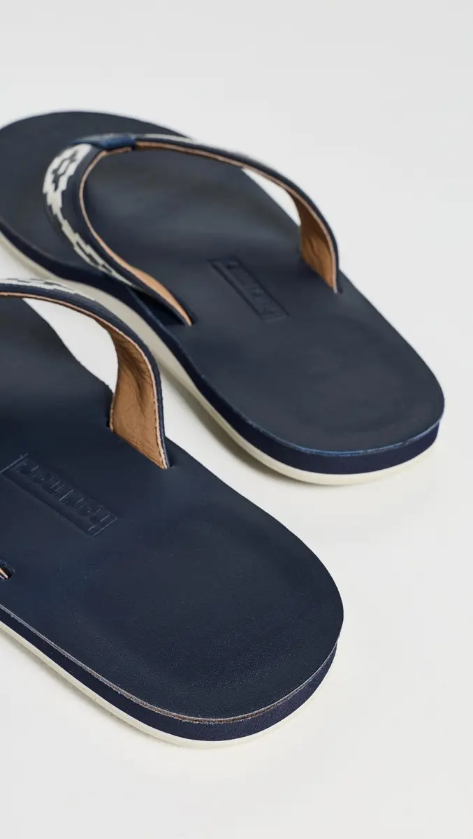 Hari Mari Men's Fields Camino Flip Flops Leather Navy 9 Medium | All-Day Comfort - view 3
