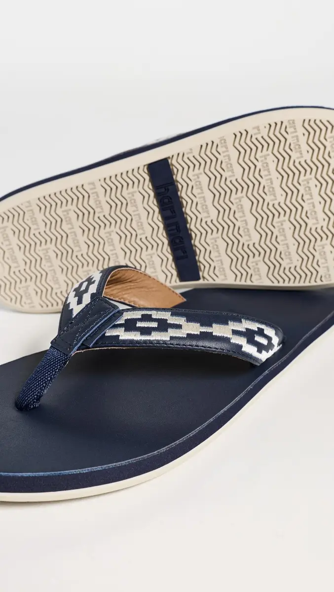 Hari Mari Men's Fields Camino Flip Flops Leather Navy 9 Medium | All-Day Comfort - view 4