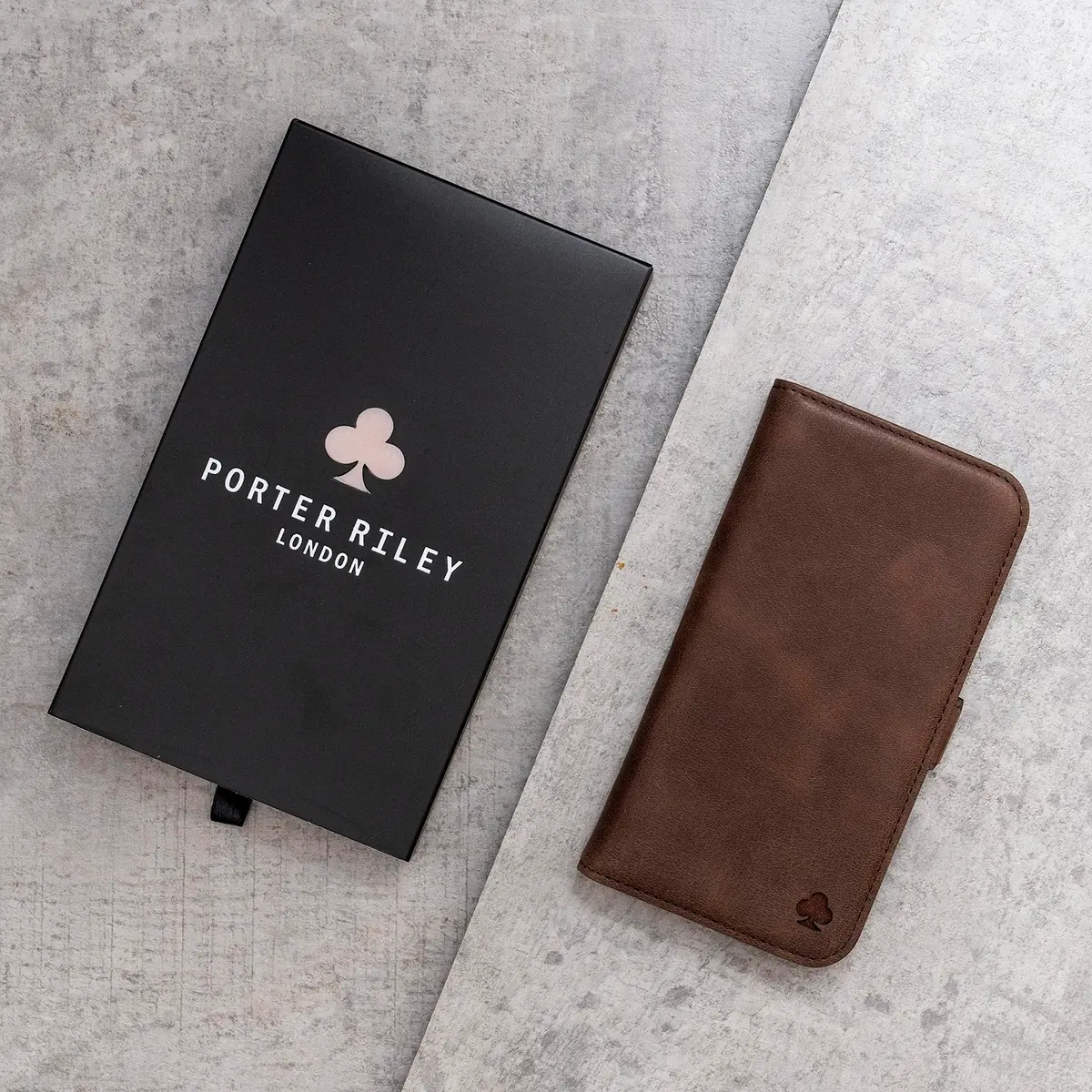 Porter Riley Leather Wallet Case for iPhone 18 Pro Max & 17 Pro Max | Genuine Leather, Card Slots & 360° Protection - view 5