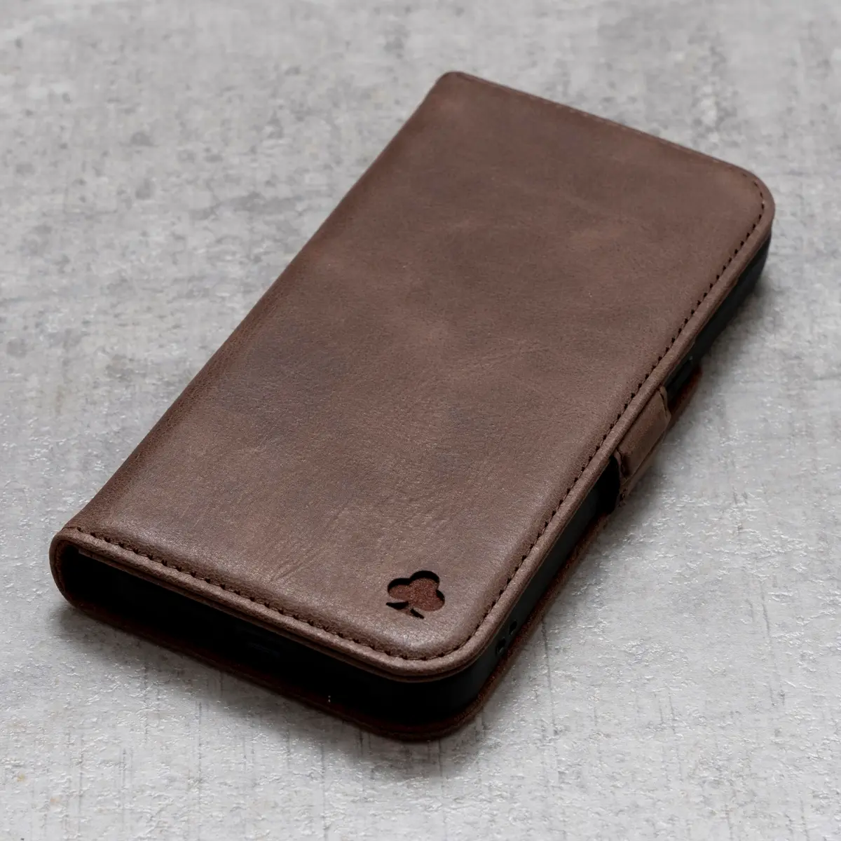 Porter Riley Leather Wallet Case for iPhone 18 Pro Max & 17 Pro Max | Genuine Leather, Card Slots & 360° Protection - view 6