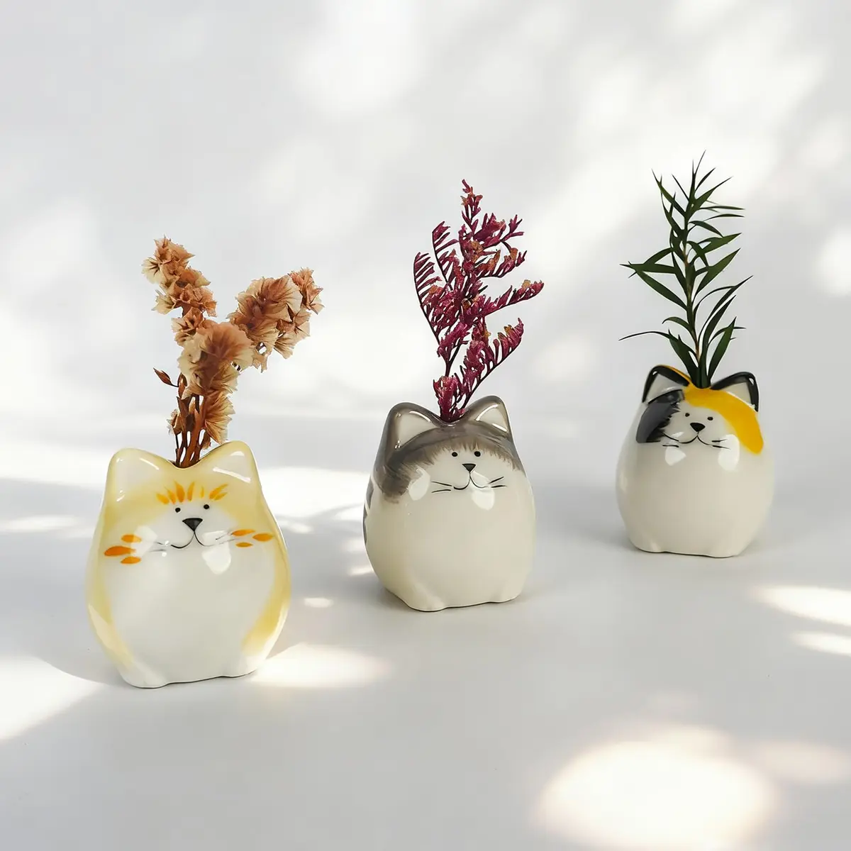 MOUGIGI Mini Flower Vases – Unique Small Cat Vase – Cute Ceramic Bud Vases | Handcrafted Art for Home & Gift - main product image