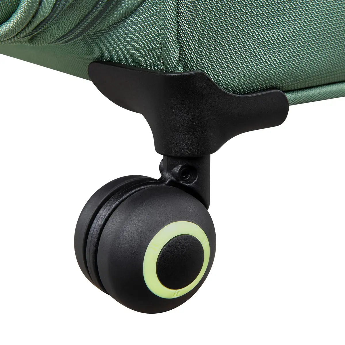 it luggage Circulator 28" Softside Checked Spinner | Expandable, 8 Wheel, Green - view 5