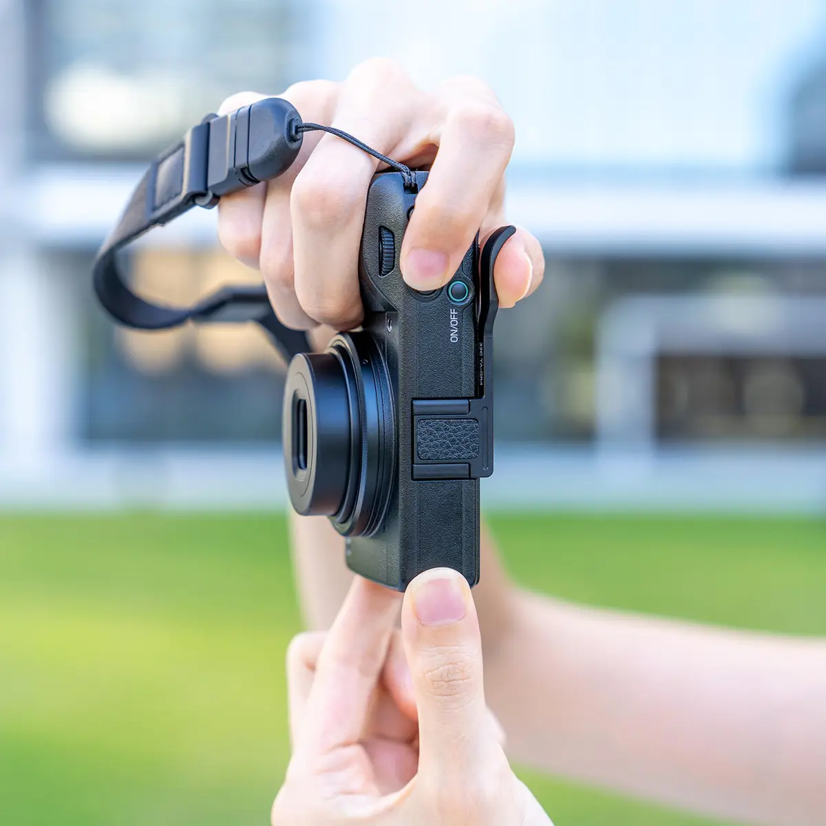 JJC Metal Thumb Up Grip for Ricoh GR IV GR4 HDF Monochrome Digital Camera | Secure Hot Shoe Mount for Steady Shooting - view 8