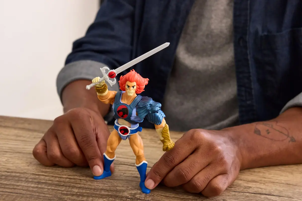 Masters of the Universe Lion-O Action Figure 5.5-inch | Nostalgic 80s Crossover Toy with Articulation & Collector Card - view 2