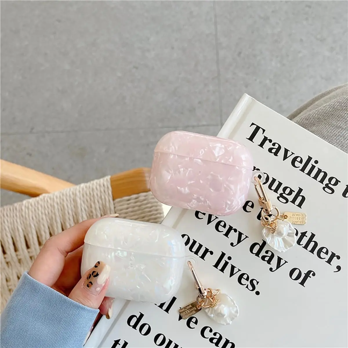 OTOPO Airpods Pro 3 Case Colorful | Support Wireless Charging & Pearl Keychain - view 8