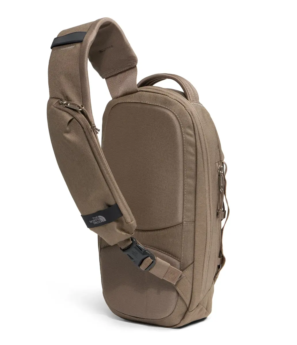 The North Face Borealis Sling Bag 6L in Garnet Dark Heather/Garnet, One Size - view 3