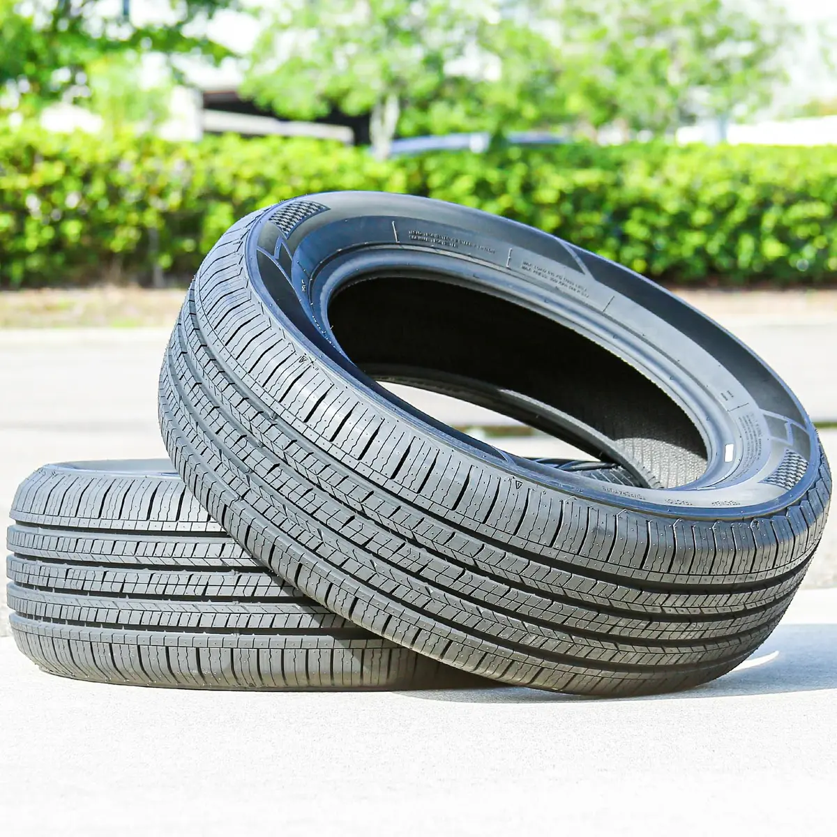 ROYALBLACK Touring HP 185/60R15 84H Passenger Tire | All-Season Comfort & Stability - view 8