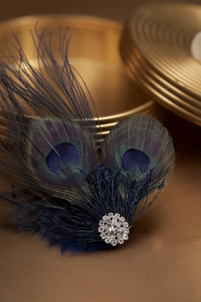 BABEYOND Peacock Feather Hair Clip with Rhinestones | 1920s Peacock Flapper Fascinator, One Size Fits Most, Navy Blue - view 3