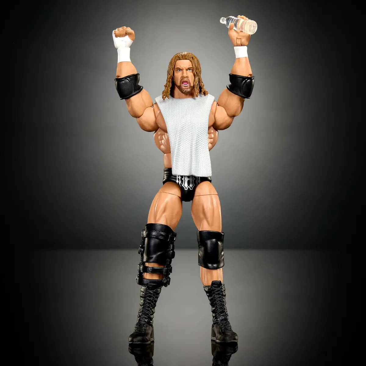 Mattel WWE Elite Collection Triple H Action Figure & Accessories | 7.17 inches | Authentic WWE Series - view 4