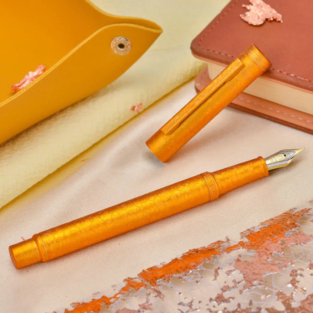 Asvine Hongdian 1851 Forest Fountain Pen Golden Ice Flowers Medium Nib 0.7mm (0.028in) | Classic Design with Converter and Metal Pen Case - view 7