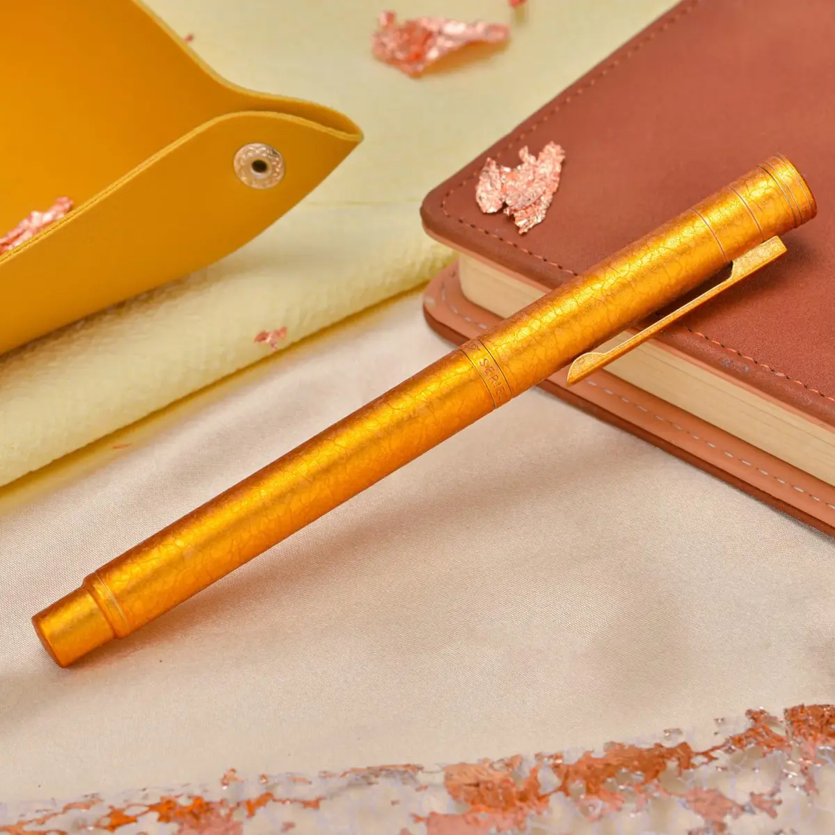 Asvine Hongdian 1851 Golden Ice Flower Bent Point Fountain Pen - Smooth Writing - view 2