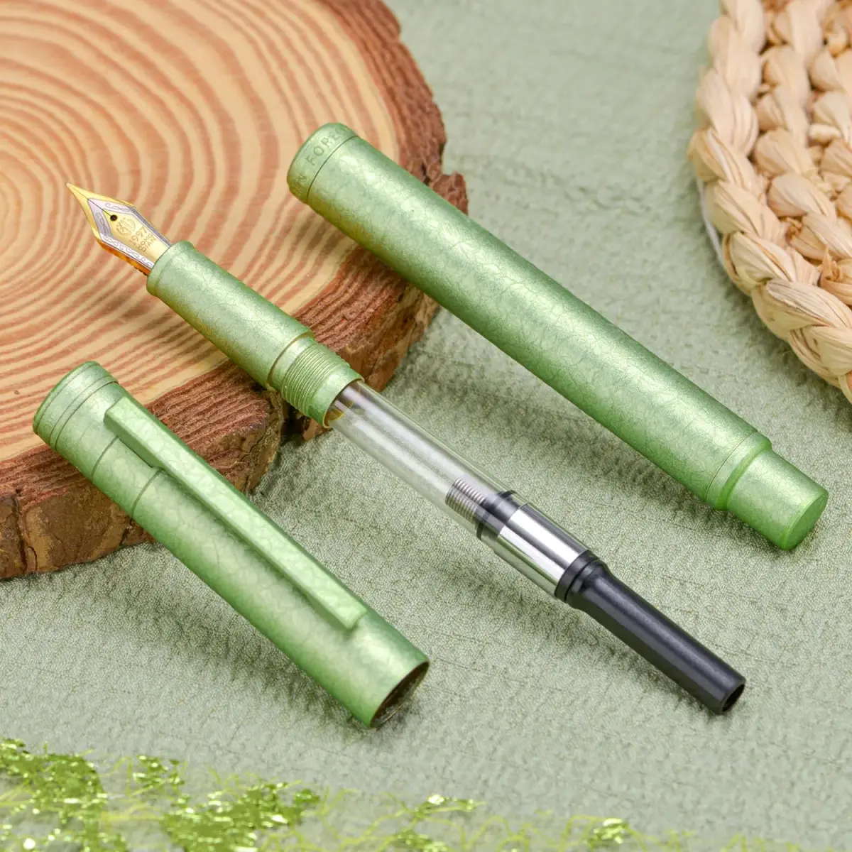 Asvine Hongdian 1851 Forest Fountain Pen Applegreen Ice Flowers Fine Nib 13.8cm (5.43in) | Classic Design with Converter and Metal Pen Case - view 6