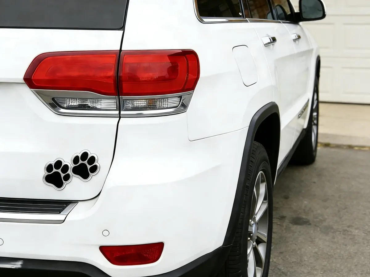 LZLRUN 4PCS Silver Black 3D Chrome Dog Paw Footprint Car Decoration Sticker 6cm (2.4in) x 6.5cm (2.6in) - view 5
