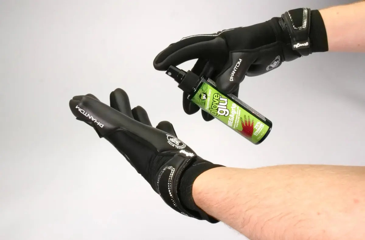 Gloveglu MEGAgrip Goalkeeper Glove Grip Spray 120ml (4.05 fl oz) | Revives Old Gloves for Better Ball Handling - view 3
