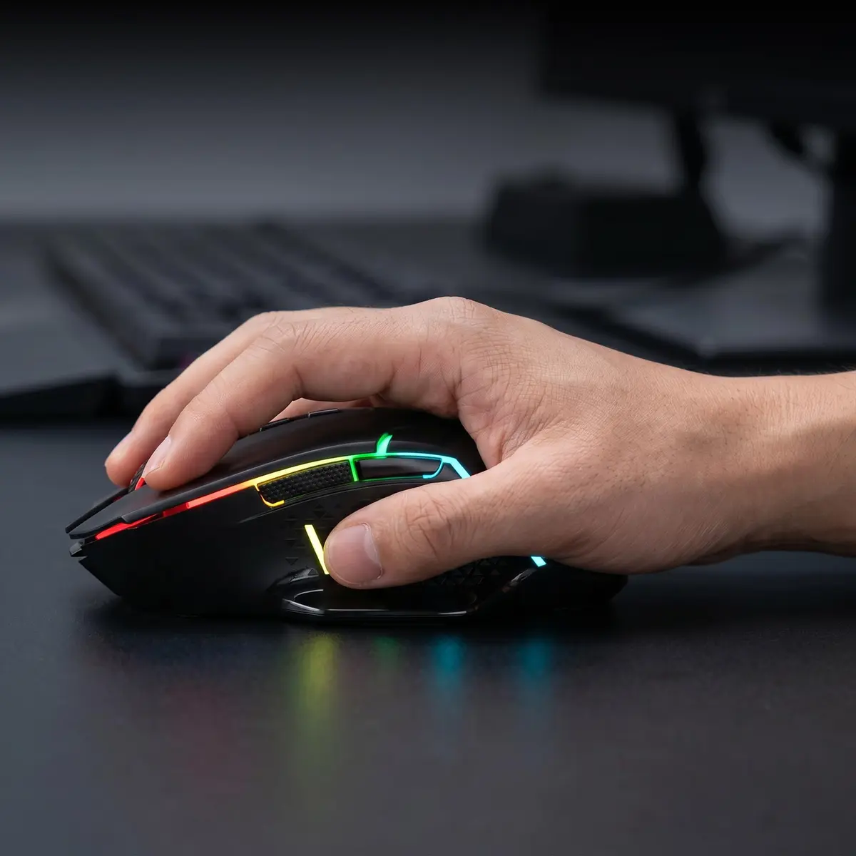 Redragon M690 MAX Wireless RGB Gaming Mouse 12800 DPI | 7 Macro Buttons, Rechargeable, Tri-Mode Connectivity - view 7