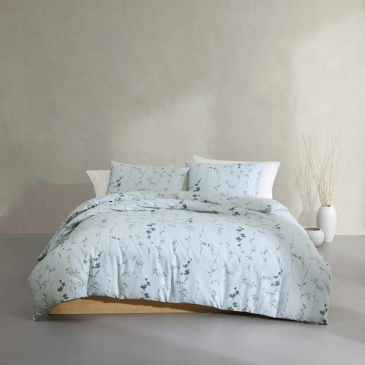 Calvin Klein Queen Duvet Cover Set with Shams | Cotton Sateen, Modern Botanical Design, Breathable & Durable (70-120 chars) - main product image