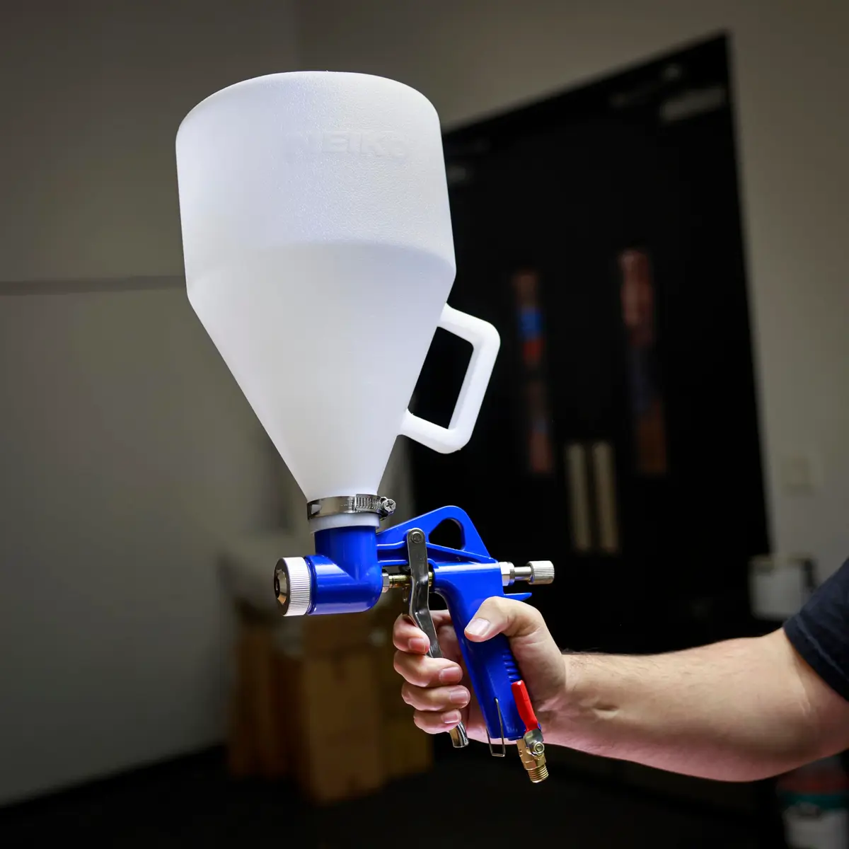 NEIKO 31227A Drywall Texture Sprayer with 1.2 Gallon Hopper Gun & 3 Nozzles | Professional Air-Powered Texture Gun - view 7