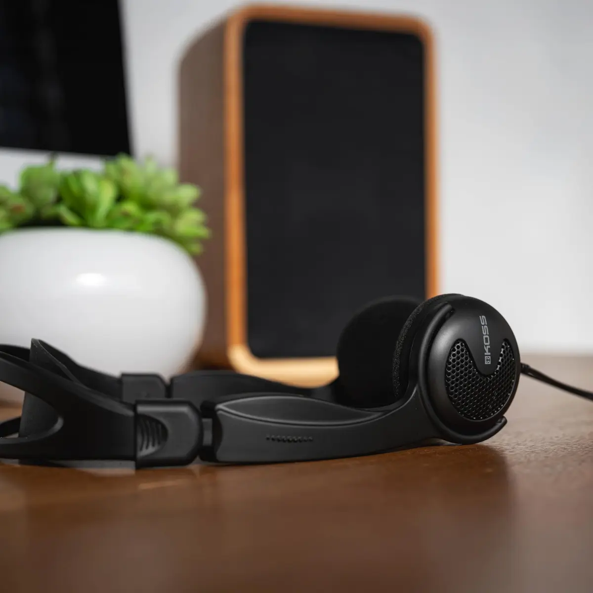 Koss KTXPro1 On-Ear Headphones Black | 60 Ohm Titanium Drivers, 15-25kHz Frequency Response - view 5
