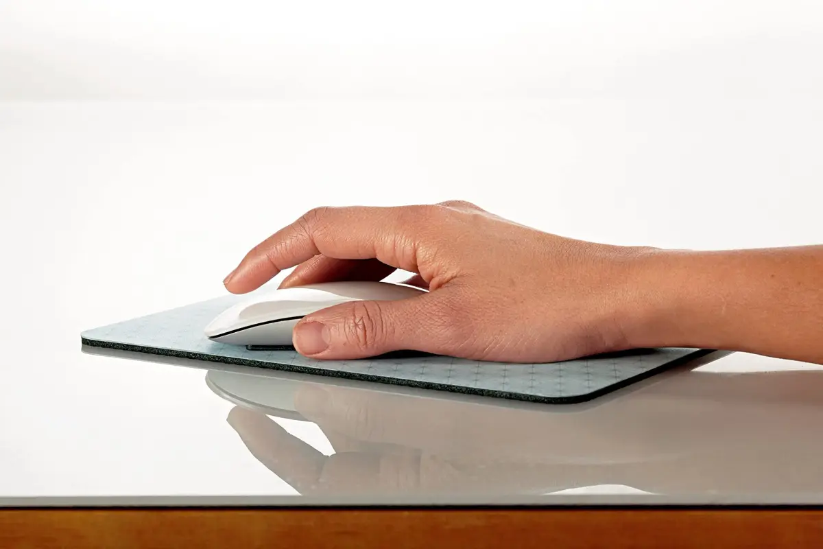 3M Precise Mouse Pad 21 cm x 23 cm (9 in x 8 in) | Enhances Optical Mouse Precision - view 9