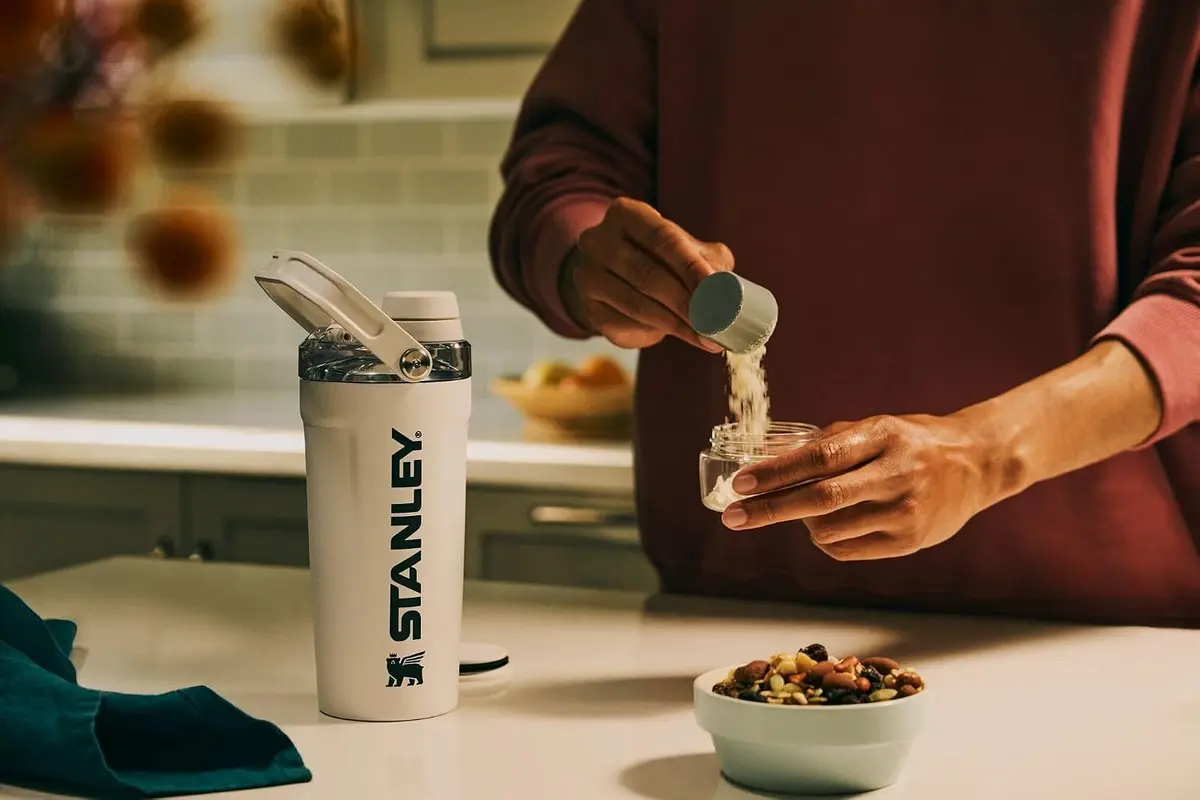 STANLEY Vitalize Shaker Bottle, 20 oz, Pale Stone Atomic | Leakproof Double-Wall Insulation - view 4