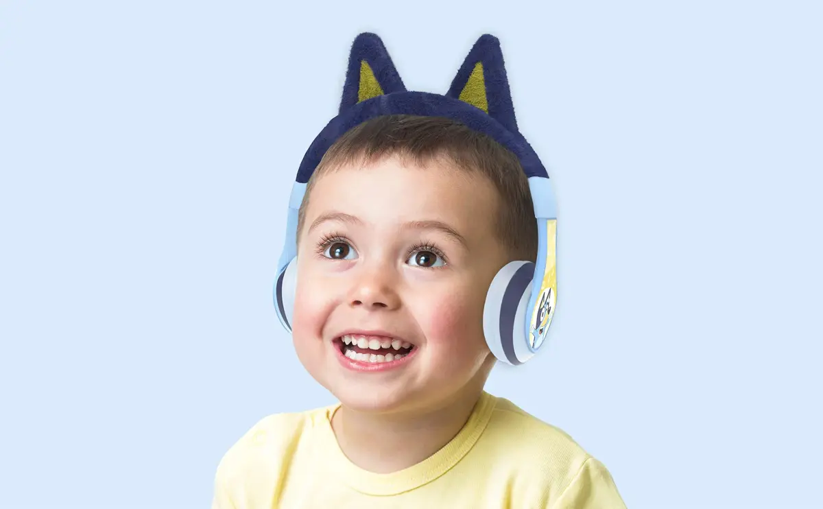 eKids Jurassic World Bluetooth Headphones for Kids, Volume Reduced Wireless Over-Ear Headphones with Microphone | Safe Listening - view 2
