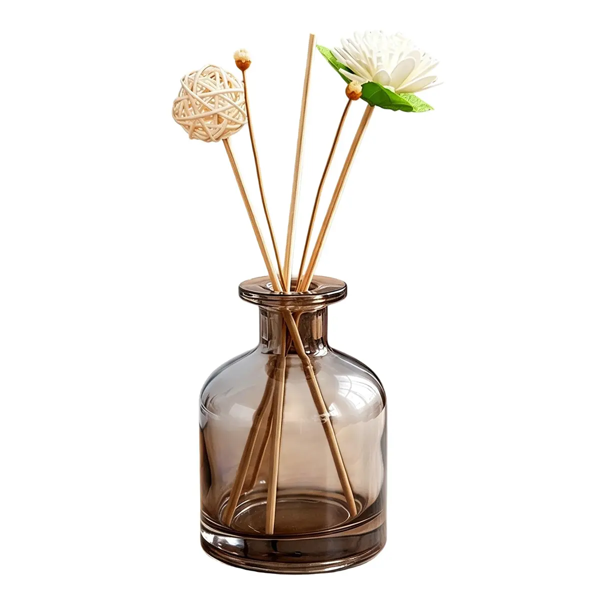 NARAMAX Aromatherapy Diffuser Amber 150ml | Refillable Glass Bottle for Relaxing Fragrance - main product image