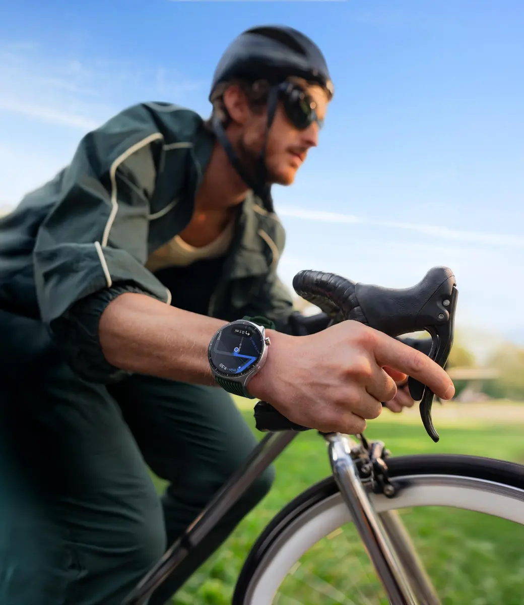 Motorola Moto Watch Ultra with 2 Watch Bands | Premium Wearable Computer - view 9